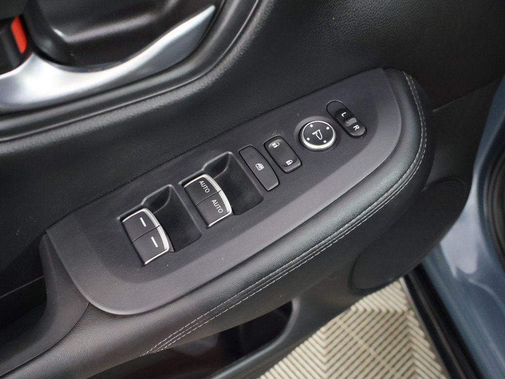 Used 2025 Honda HR-V EX-L image 38