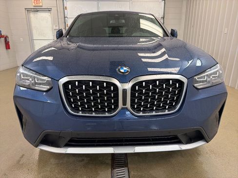 Used 2022 BMW X4 xDrive30i w/ Convenience Package AWD/4WD image 6