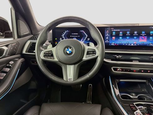 Used 2025 BMW X7 xDrive40i w/ Executive Package AWD/4WD image 23