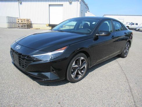 Used 2023 Hyundai Elantra SEL w/ Convenience Package FWD image 1