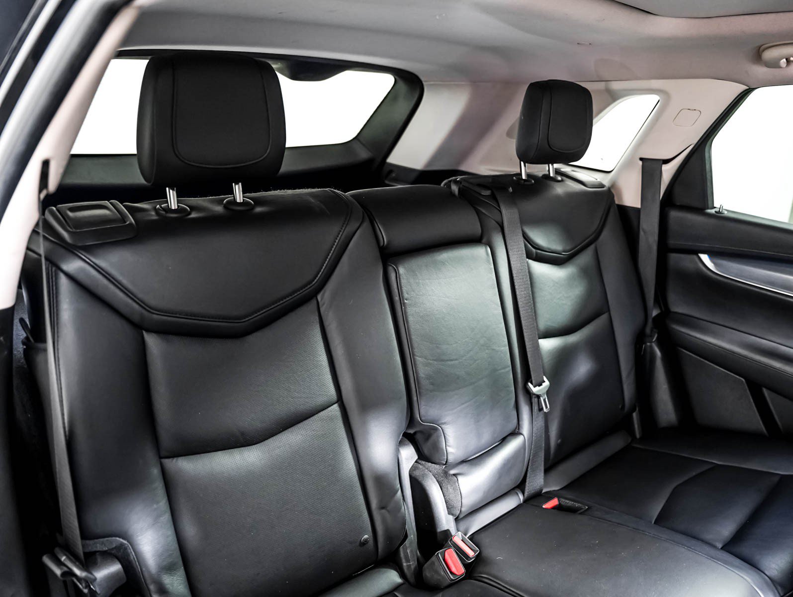 Used 2017 Cadillac XT5 Premium Luxury FWD image 10