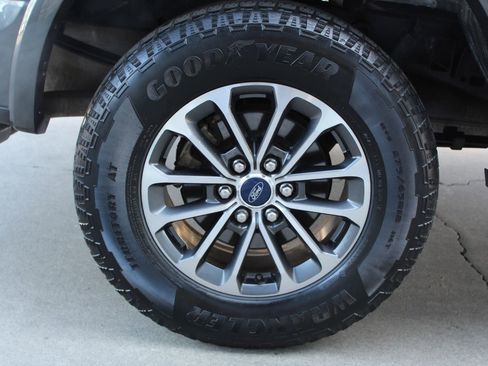 Used 2019 Ford F150 XLT w/ Equipment Group 302A Luxury image 39