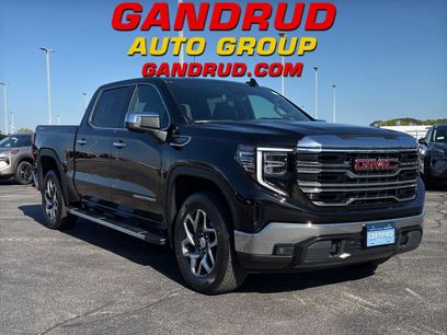 Certified 2023 GMC Sierra 1500 SLT w/ SLT Convenience Package