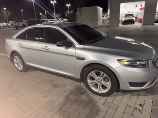 Used 2018 Ford Taurus SE video 2