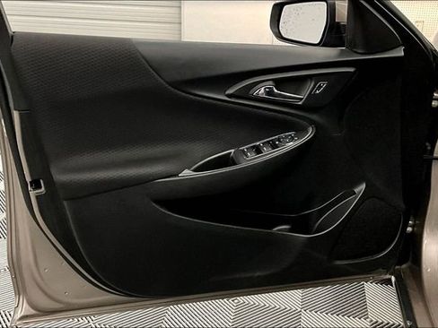 Used 2023 Chevrolet Malibu LT image 20