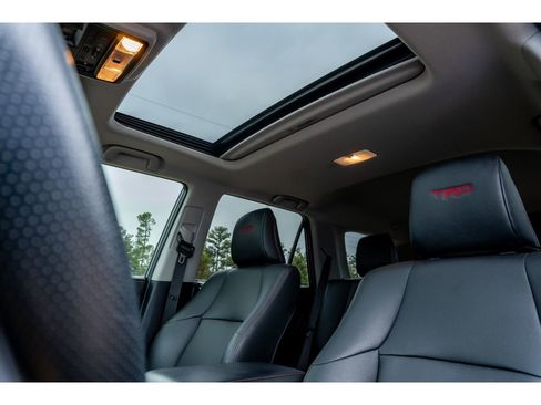 Used 2020 Toyota 4Runner Venture w/ Moonroof Package image 12