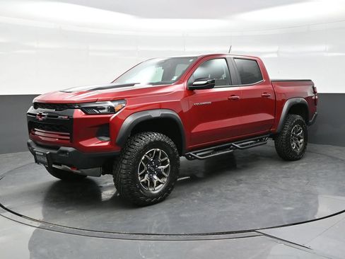Used 2024 Chevrolet Colorado ZR2 w/ ZR2 Convenience Package III AWD/4WD image 7
