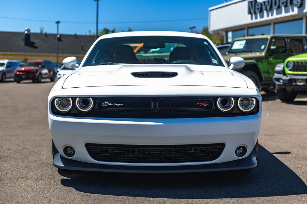 Used 2021 Dodge Challenger R/T Scat Pack RWD image 4