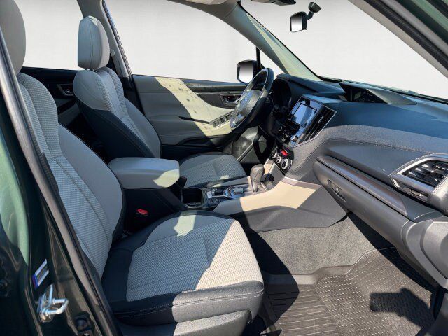 Certified 2023 Subaru Forester Premium AWD/4WD image 15
