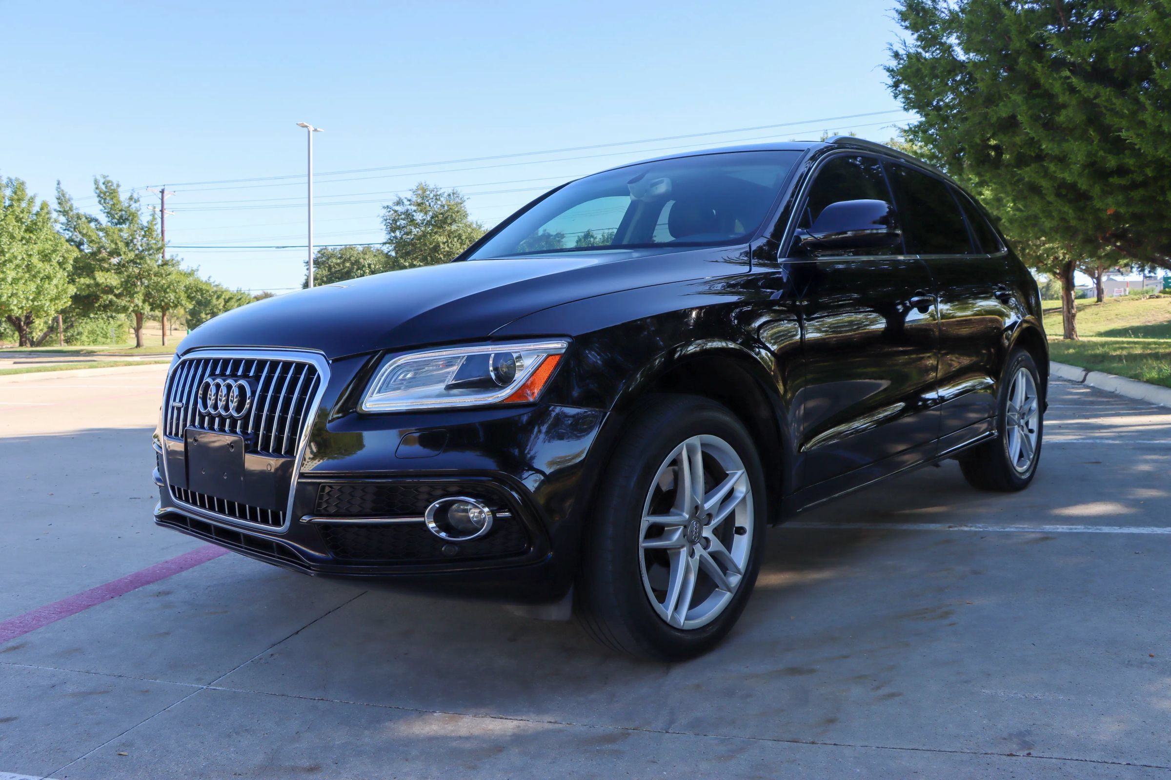 Used 2015 Audi Q5 3.0T Premium Plus w/ Technology Package AWD/4WD image 3