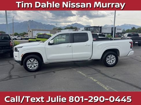 Used 2023 Nissan Frontier SV w/ Technology Package AWD/4WD image 7