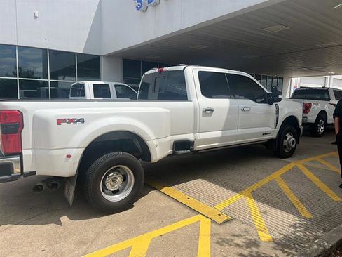 Used 2024 Ford F350 Lariat w/ Lariat Ultimate Package image 3