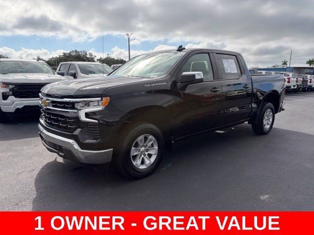 Used 2025 Chevrolet Silverado 1500 LT RWD image 3