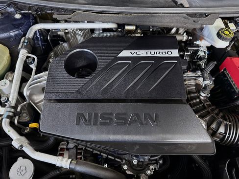 Used 2022 Nissan Rogue SV FWD image 39