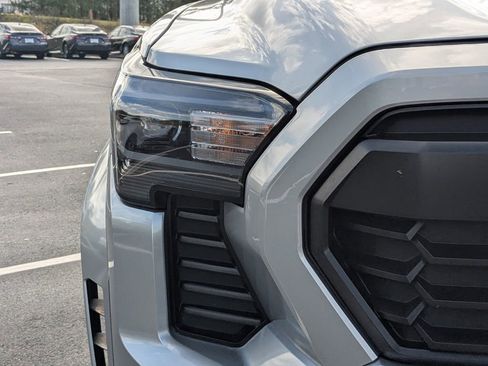 Used 2024 Toyota Tacoma TRD Sport w/ TRD Sport Upgrade Package image 10