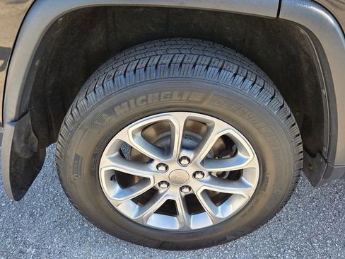 Used 2015 Jeep Grand Cherokee Limited w/ Trailer Tow Group IV image 19