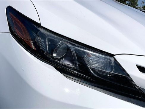 Used 2022 Toyota Camry SE w/ Audio Upgrade Package FWD image 28