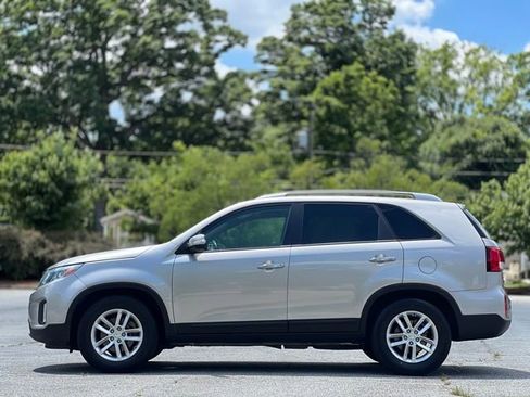 Used 2015 Kia Sorento LX FWD image 8