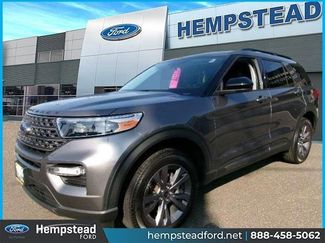 Certified 2022 Ford Explorer XLT w/ Equipment Group 202A image 1
