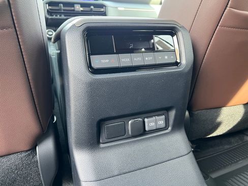 New 2026 Toyota Land Cruiser Base image 15