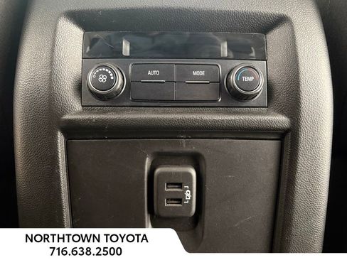 Used 2020 Chevrolet Traverse LS image 19