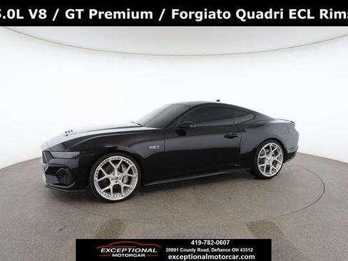Used 2025 Ford Mustang GT Premium image 4