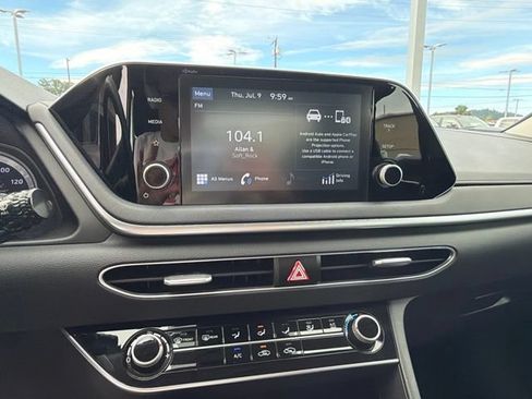 Used 2020 Hyundai Sonata SE w/ Cargo Package FWD image 25