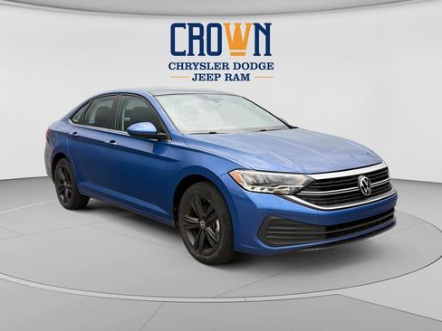 Used 2022 Volkswagen Jetta SE FWD image 1