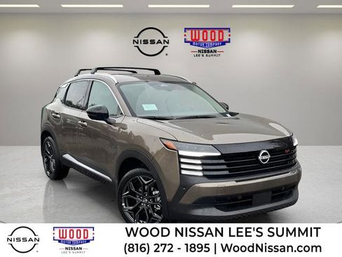 New 2026 Nissan Kicks SR w/ Cold Weather Package AWD/4WD image 1
