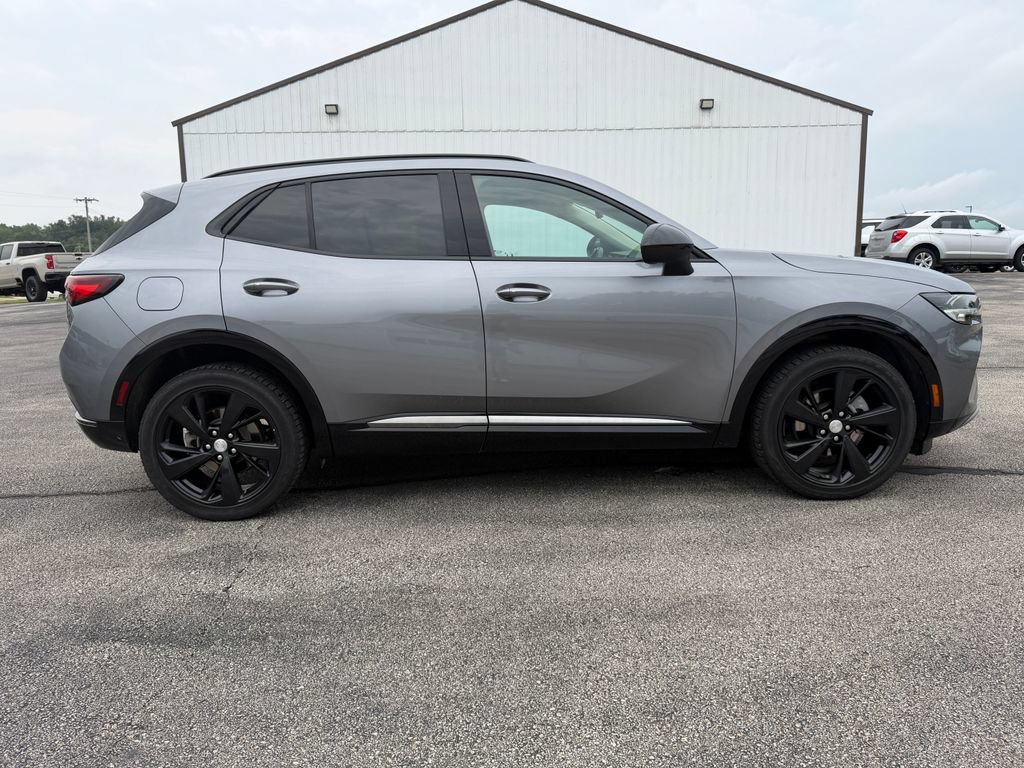 Used 2021 Buick Envision Essence w/ Sport Touring Package AWD/4WD image 4