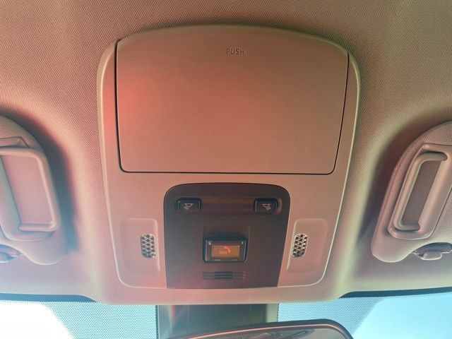 Used 2023 Toyota Camry SE FWD image 18