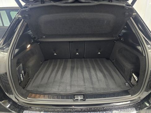Used 2025 Mercedes-Benz GLA 250 4MATIC image 11