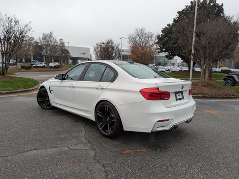 Used 2018 BMW M3 image 7