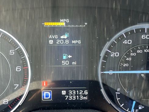 Used 2022 Subaru Ascent Limited w/ Technology Package image 6