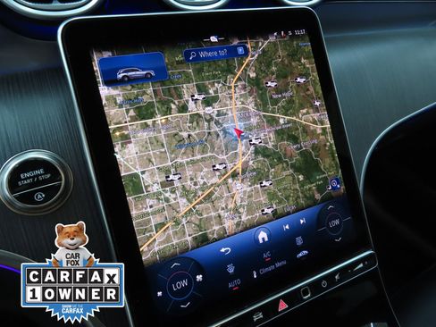 Used 2025 Mercedes-Benz GLC 300 4MATIC image 18