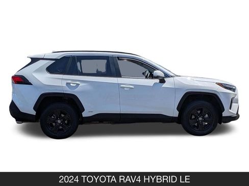 Used 2024 Toyota RAV4 LE AWD/4WD image 6