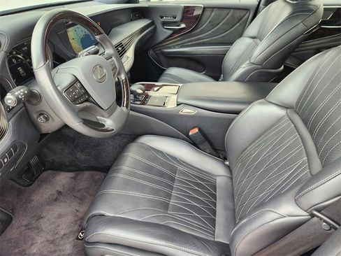 Used 2019 Lexus LS 500 image 13