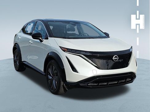 Used 2023 Nissan Ariya FWD image 1