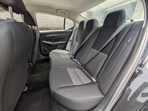 Used 2025 Nissan Sentra SV FWD image 26