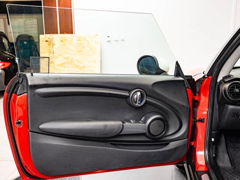 Used 2014 MINI Cooper 2-Door Hardtop FWD image 24