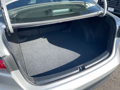 Used 2025 Toyota Corolla LE image 30