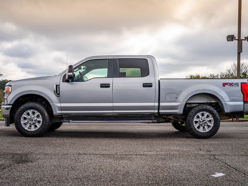 Certified 2020 Ford F250 XL w/ STX Appearance Package image 4
