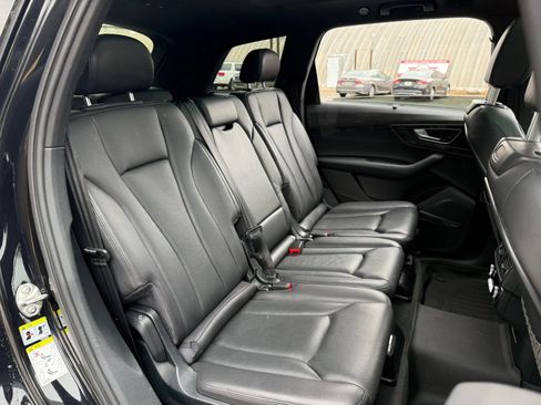 Used 2017 Audi Q7 3.0T Premium Plus image 31