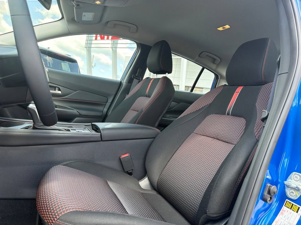 New 2026 Nissan Sentra SR FWD image 10
