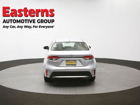 Used 2022 Toyota Corolla LE FWD image 36