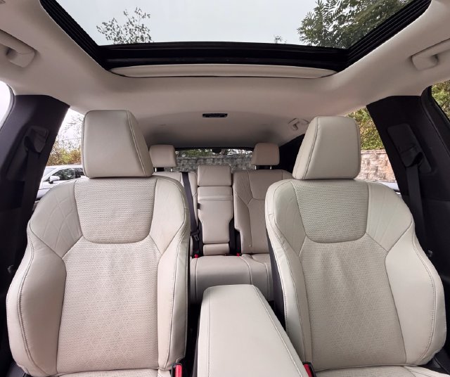 Certified 2023 Lexus RX 350 Premium Plus w/ Cold Area Package AWD/4WD image 32