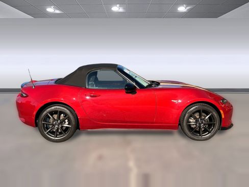 Used 2016 MAZDA MX-5 Miata Club image 8