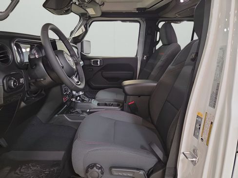New 2026 Jeep Wrangler Unlimited Rubicon image 9