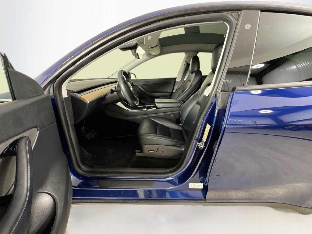 Used 2021 Tesla Model Y Long Range AWD/4WD image 23
