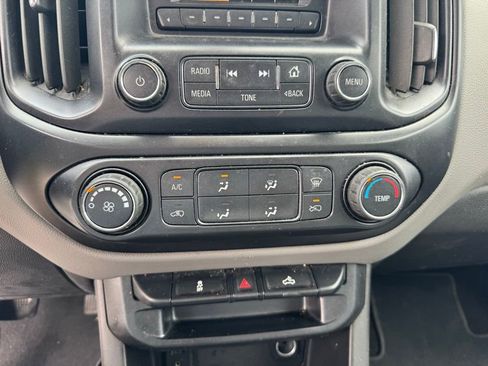 Used 2015 Chevrolet Colorado W/T RWD image 13